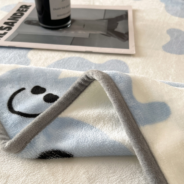 91家纺网 家纺一手货源 找家纺 全季家居 2024新款A类纯色印花高克重加厚保暖包边牛奶绒床单单件 蓝色心情