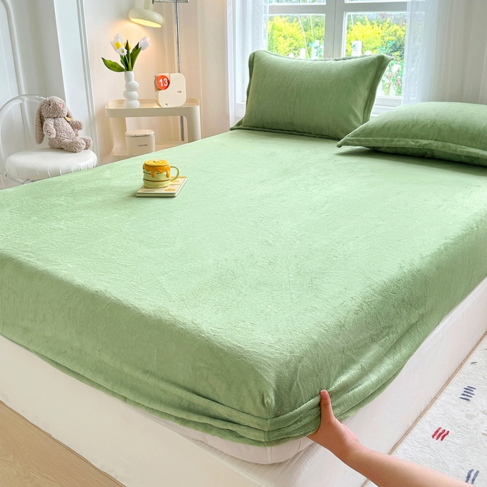 91家纺网 家纺一手货源 找家纺 家贝爱 2024新款加厚保暖牛奶绒床笠 纯色抹茶绿
