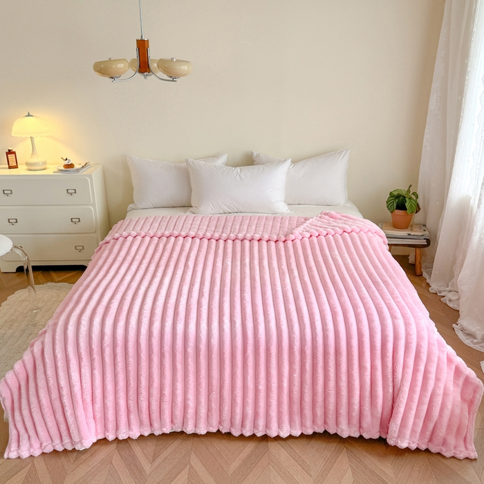 91家纺网 家纺一手货源 找家纺 璐维斯家纺 2025款跨境专供外贸出口电商热销款仿兔毯加厚牛奶绒盖毯 粉色