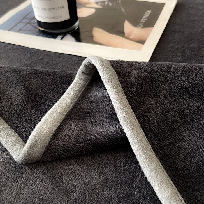 91家纺网 家纺一手货源 找家纺 全季家居 2024新款A类纯色印花高克重加厚保暖包边牛奶绒床单单件 深灰