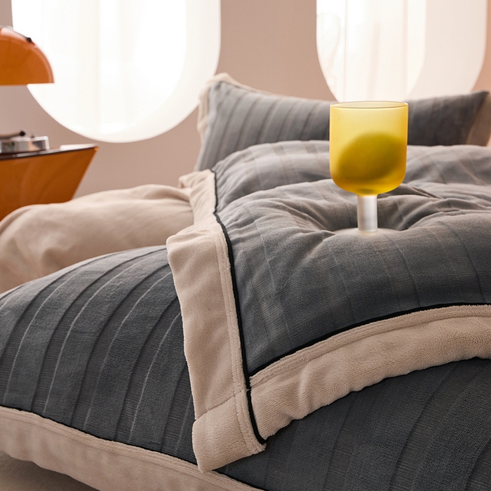 91家纺网 家纺一手货源 找家纺 （总）2024新款牛奶3D绒立体雕花剪花四件套