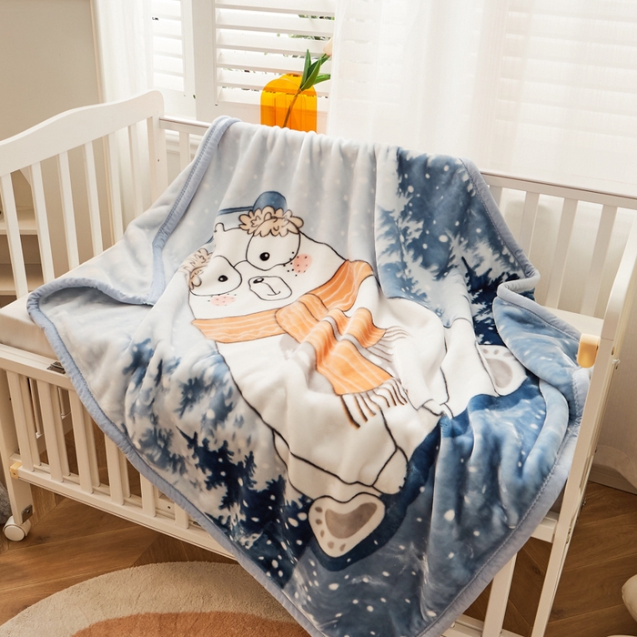 91家纺网 家纺一手货源 找家纺 凯轩毛毛毯毯子网销专供 2024新款舒适亲肤加大加厚儿童云毛毯毯子 围巾熊  浅蓝