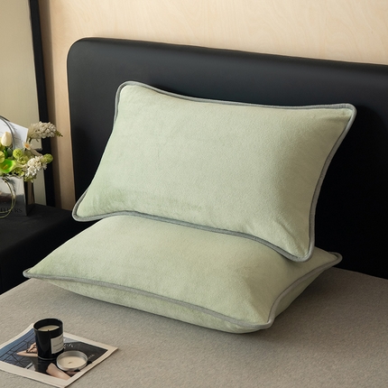 91家纺网 家纺一手货源 找家纺 全季家居 2024新款A类纯色印花高克重加厚保暖包边牛奶绒枕套 果绿