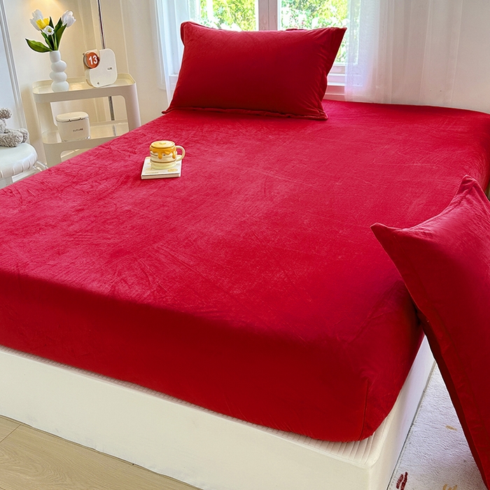 91家纺网 家纺一手货源 找家纺 家贝爱 2024新款加厚保暖牛奶绒床笠 纯色大红