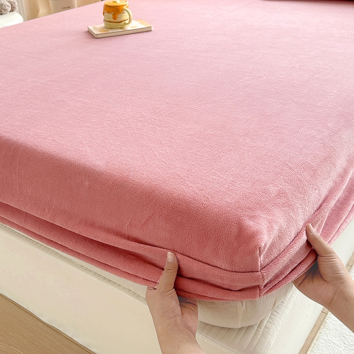 91家纺网 家纺一手货源 找家纺 家贝爱 2024新款加厚保暖牛奶绒床笠 纯色豆沙