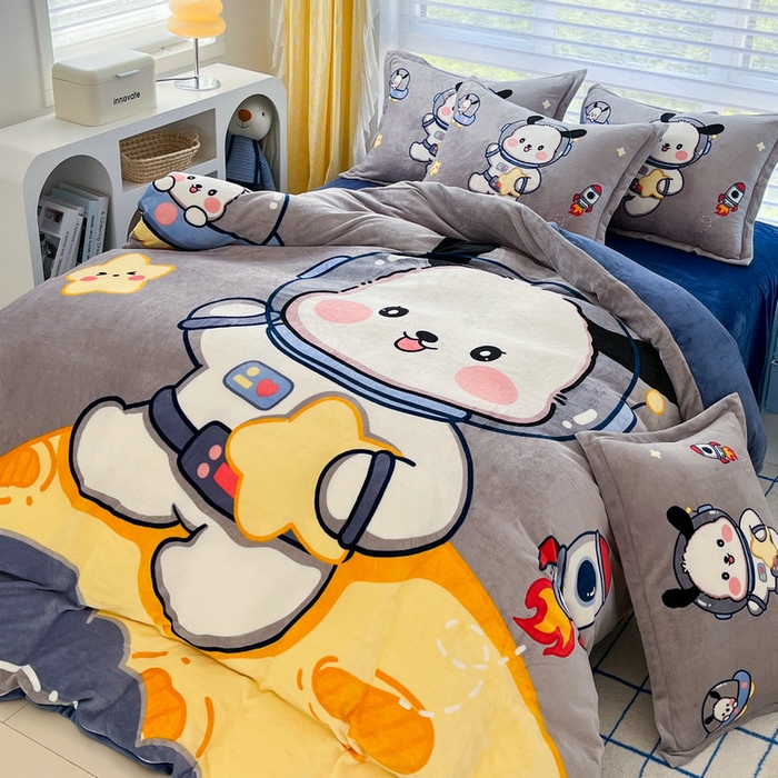 91家纺网 家纺一手货源 找家纺 宝薇 2024新款加厚牛奶绒大版卡通四件套 太空狗绒