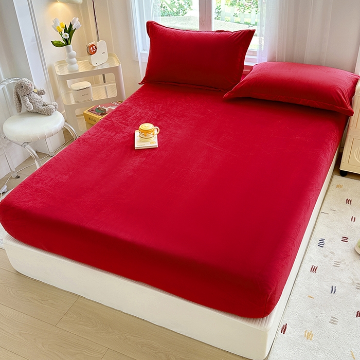 91家纺网 家纺一手货源 找家纺 家贝爱 2024新款加厚保暖牛奶绒床笠 纯色大红