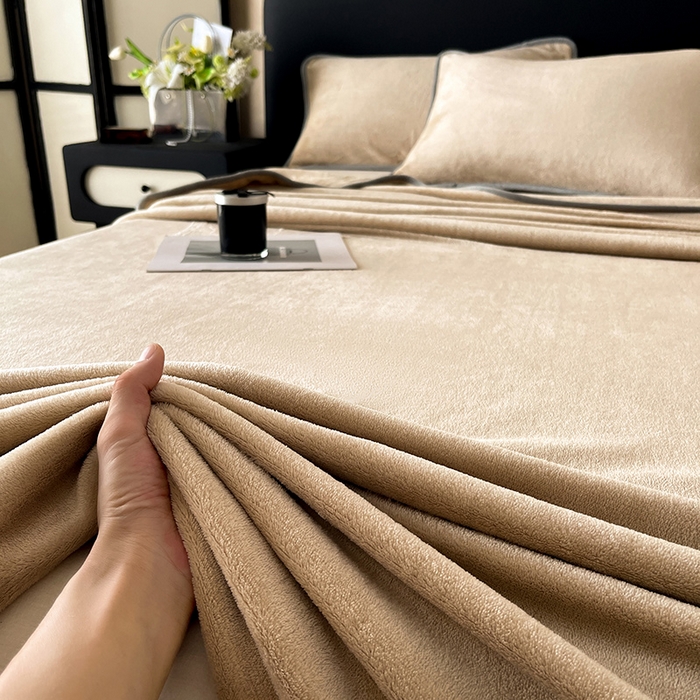 91家纺网 家纺一手货源 找家纺 全季家居 2024新款A类纯色印花高克重加厚保暖包边牛奶绒床单单件 暖驼