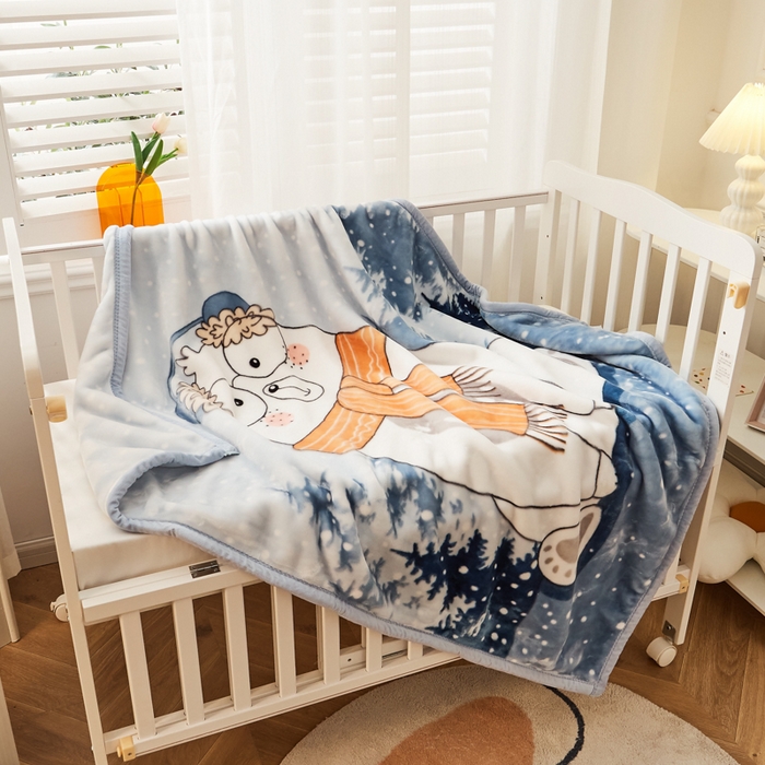 91家纺网 家纺一手货源 找家纺 凯轩毛毛毯毯子网销专供 2024新款舒适亲肤加大加厚儿童云毛毯毯子 围巾熊  浅蓝