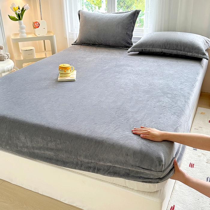 91家纺网 家纺一手货源 找家纺 家贝爱 2024新款加厚保暖牛奶绒床笠 纯色灰