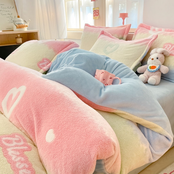 91家纺网 家纺一手货源 找家纺 川悦生活 2024新款雪花绒印花单被套系列-自然光 彩虹爱语蓝