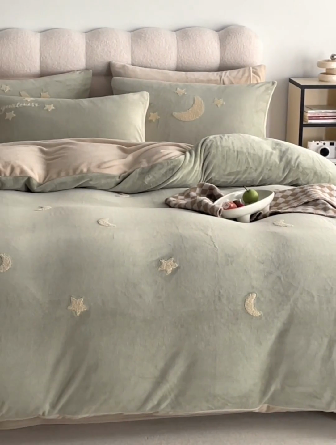 91家纺网 家纺一手货源 找家纺 千朵森 2024新款牛奶绒毛巾绣四件套-艾琳 艾琳-橄榄绿