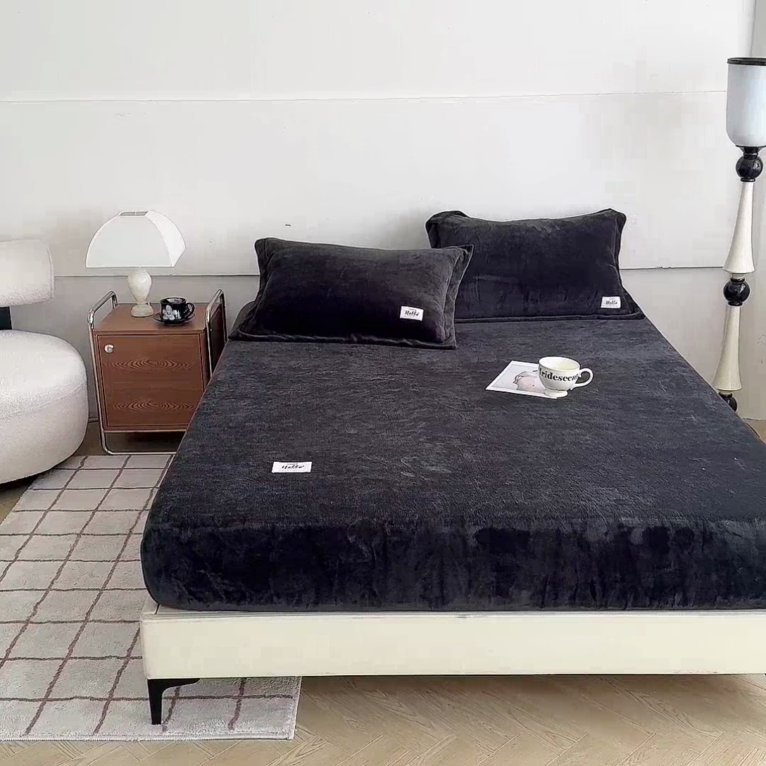 91家纺网 家纺一手货源 找家纺 857 2024新款纯色保暖高克重牛奶绒床笠 床笠-炭黑色