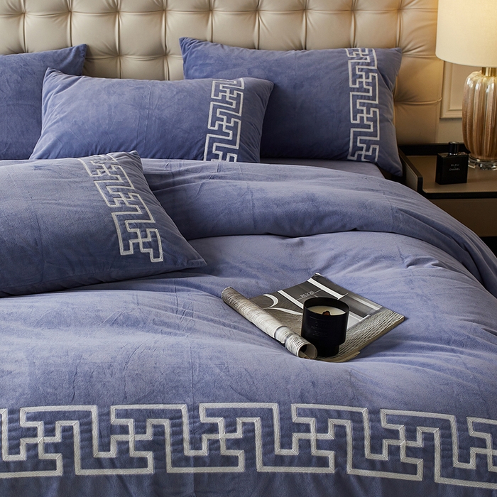 91家纺网 家纺一手货源 找家纺 2024新款锦丝绒美式毛巾绣四件套-巴洛克 巴洛克-雪青