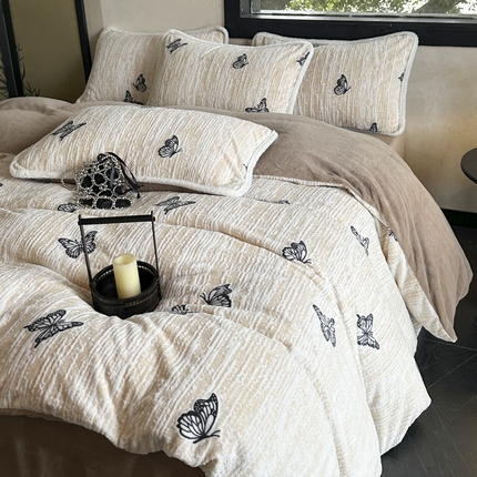 91家纺网 家纺一手货源 找家纺 （总）子曰 2024新款高克重保暖雕花牛奶绒四件套