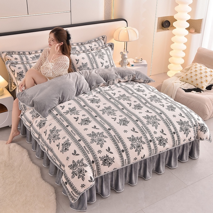 91家纺网 家纺一手货源 找家纺 富之航 2024新款8-9斤高克重印花牛奶绒四件套保暖绒套件直播爆款午后花园