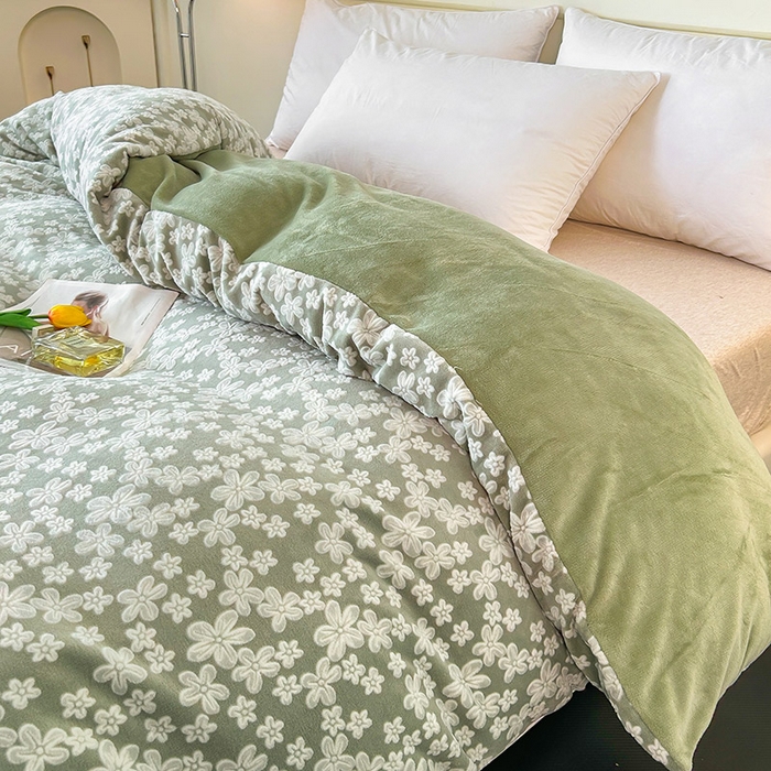 91家纺网 家纺一手货源 找家纺 睡棉坊 2024新款高克重剪花牛奶绒可拆洗冬被被子被芯 小翠花