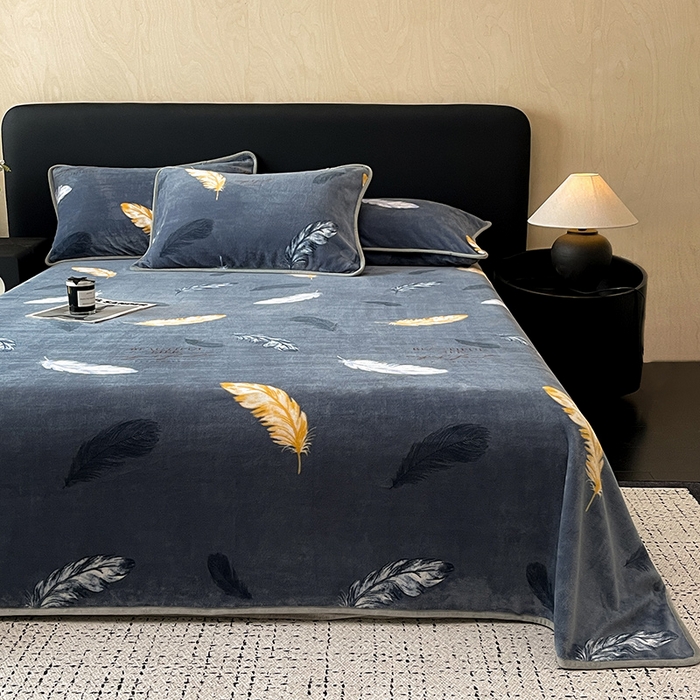 91家纺网 家纺一手货源 找家纺 全季家居 2024新款A类纯色印花高克重加厚保暖包边牛奶绒床单单件 羽毛