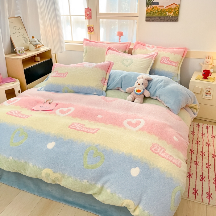 91家纺网 家纺一手货源 找家纺 川悦生活 2024新款雪花绒印花单被套系列-自然光 彩虹爱语蓝