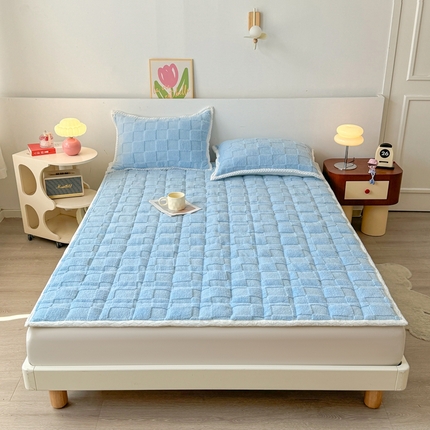 91家纺网 家纺一手货源 找家纺 （总）湘之帛 2024新款高克重塔芙绒床垫床护垫三件套