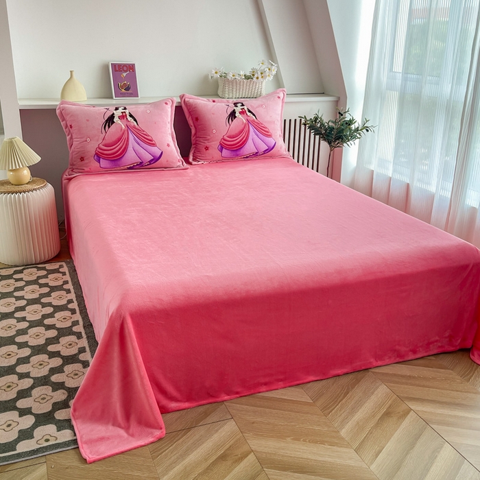 91家纺网 家纺一手货源 找家纺 宝薇 2024新款加厚牛奶绒大版卡通四件套 桃花公主