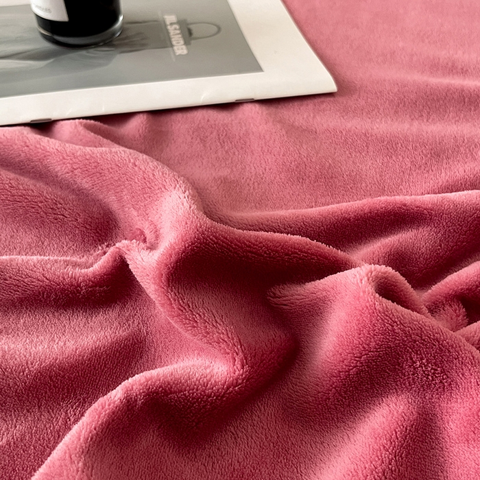 91家纺网 家纺一手货源 找家纺 全季家居 2024新款A类纯色印花高克重加厚保暖包边牛奶绒床单单件 豆沙