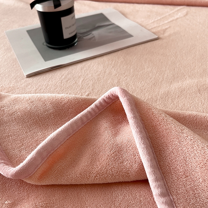 91家纺网 家纺一手货源 找家纺 全季家居 2024新款A类纯色印花高克重加厚保暖包边牛奶绒床单单件 少女粉