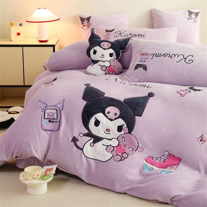 91家纺网 家纺一手货源 找家纺 （总）绒棉世家 2025新款正版带标三丽欧-库洛米牛奶绒贴布绣四件套