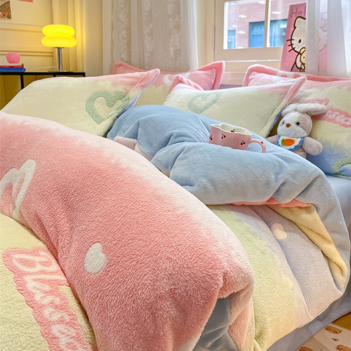 91家纺网 家纺一手货源 找家纺 川悦生活 2024新款雪花绒印花单被套系列-夜景 彩虹爱语蓝