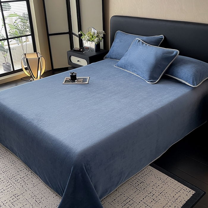 91家纺网 家纺一手货源 找家纺 全季家居 2024新款A类纯色印花高克重加厚保暖包边牛奶绒床单单件 风暴蓝