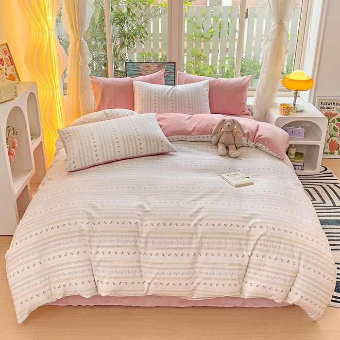 91家纺网 家纺一手货源 找家纺 捌月 2024新款棉加绒A版13372全棉B版高克重牛奶绒四件套直播新品 樱桃花开