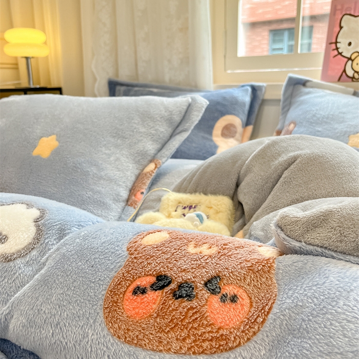 91家纺网 家纺一手货源 找家纺 川悦生活 2024新款雪花绒印花单被套系列-夜景 熊小巴