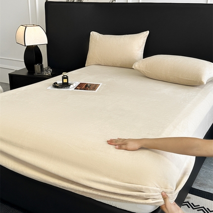 91家纺网 家纺一手货源 找家纺 （总）舒慕家纺 2025新款230g全消光高克重牛奶绒床笠单床笠枕套