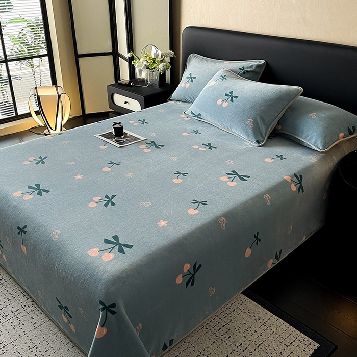 91家纺网 家纺一手货源 找家纺 全季家居 2024新款A类纯色印花高克重加厚保暖包边牛奶绒床单单件 小樱桃