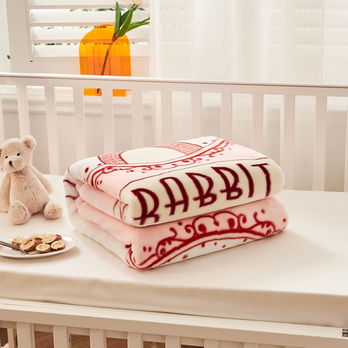 91家纺网 家纺一手货源 找家纺 凯轩毛毛毯毯子网销专供 2024新款舒适亲肤加大加厚儿童云毛毯毯子 兔娃