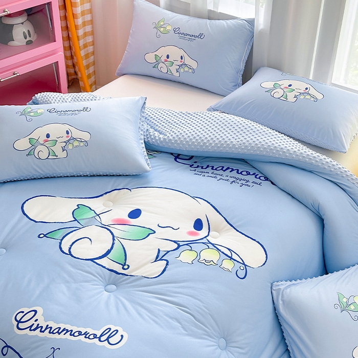 91家纺网 家纺一手货源 找家纺 ds生活馆 2025新款三丽鸥大版印花豆豆被春秋被冬被 蓝色玉桂狗