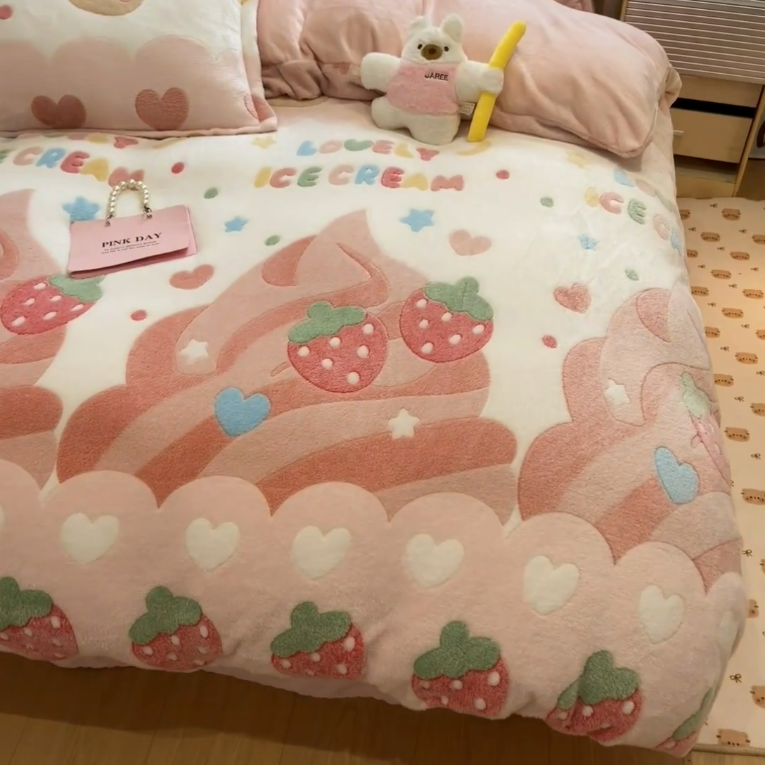 91家纺网 家纺一手货源 找家纺 川悦生活 2024新款雪花绒印花单被套系列-夜景 冰激凌小熊