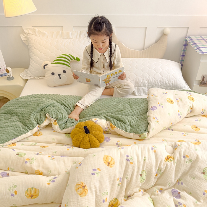 91家纺网 家纺一手货源 找家纺 芯恋家居 2025新款全棉皱皱纱双层纱豆豆被大豆被 七彩南瓜