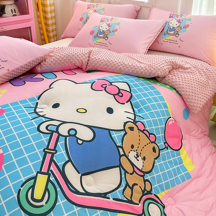 91家纺网 家纺一手货源 找家纺 ds生活馆 2025新款三丽鸥大版印花豆豆被春秋被冬被 快乐凯蒂