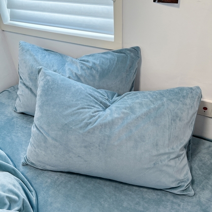 盛馨家纺 2024新款高克重加厚保暖纯色宝宝绒系列单枕套 孔雀蓝