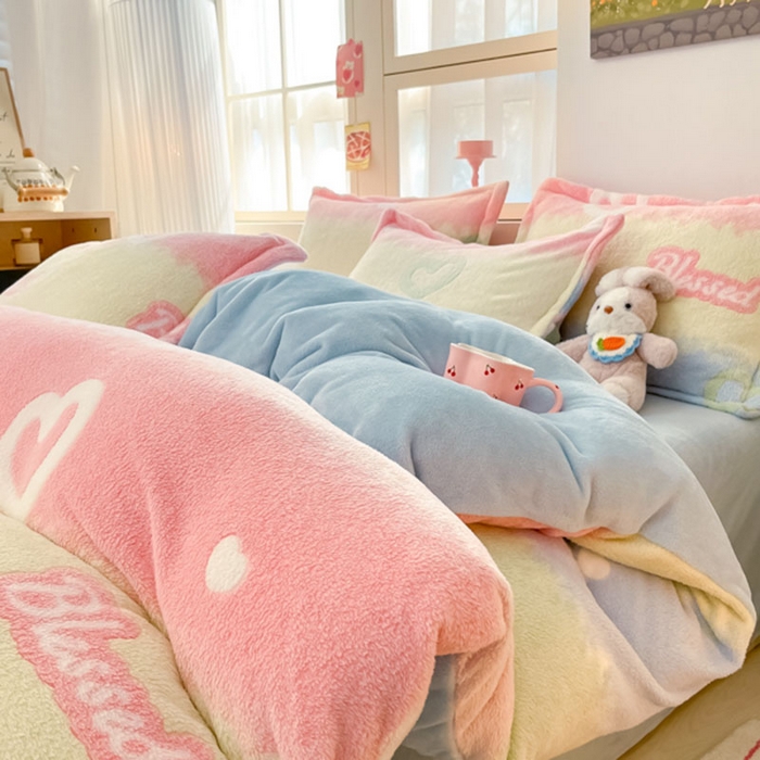 91家纺网 家纺一手货源 找家纺 川悦生活 2024新款雪花绒印花单被套系列-自然光 彩虹爱语蓝