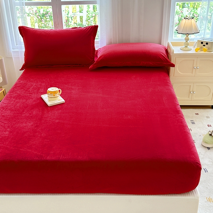 91家纺网 家纺一手货源 找家纺 家贝爱 2024新款加厚保暖牛奶绒床笠 纯色大红