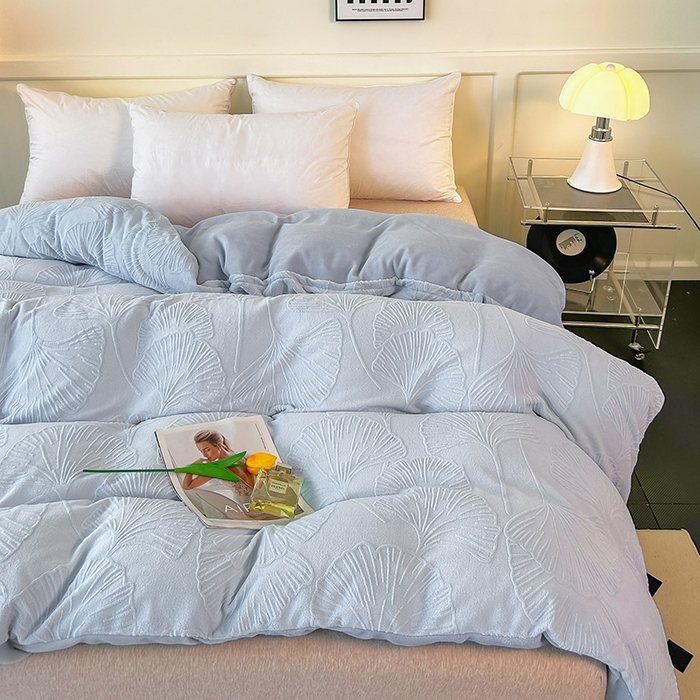 91家纺网 家纺一手货源 找家纺 睡棉坊 2024新款高克重剪花牛奶绒可拆洗冬被被子被芯 浪漫满屋