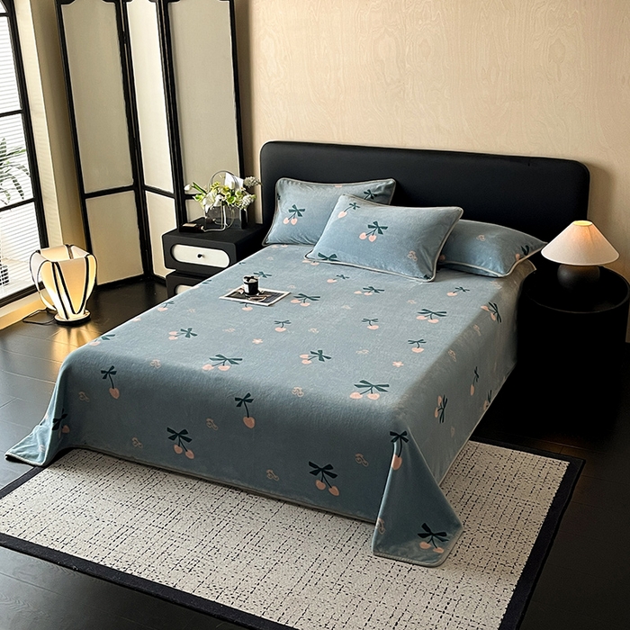 91家纺网 家纺一手货源 找家纺 全季家居 2024新款A类纯色印花高克重加厚保暖包边牛奶绒床单单件 小樱桃