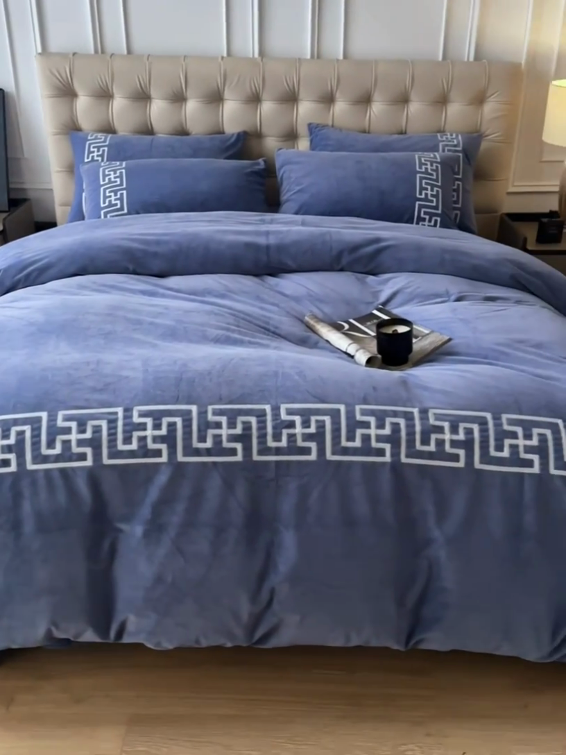 91家纺网 家纺一手货源 找家纺 2024新款锦丝绒美式毛巾绣四件套-巴洛克 巴洛克-雪青