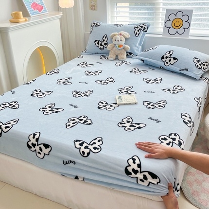 91家纺网 家纺一手货源 找家纺 （总）暮思 2024新款ins小清新少女韩系高克重牛奶绒单品床笠三件套