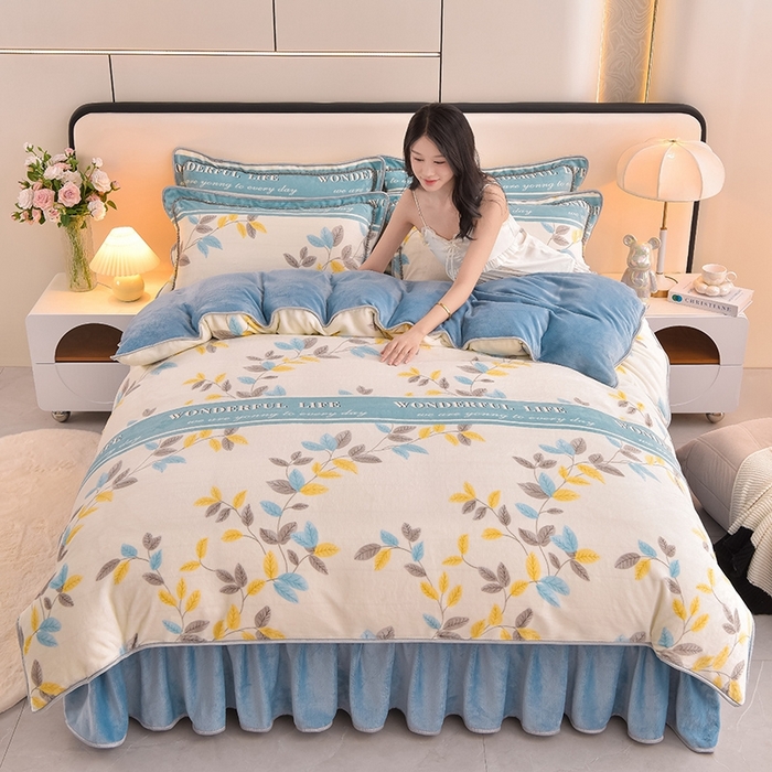 91家纺网 家纺一手货源 找家纺 富之航 2024新款8-9斤高克重印花牛奶绒四件套保暖绒套件直播爆款秋水伊人