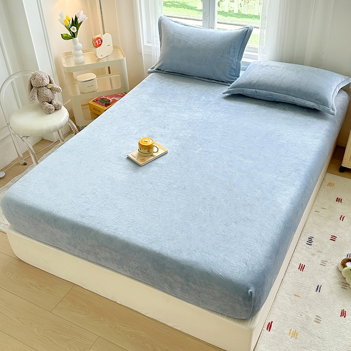 91家纺网 家纺一手货源 找家纺 家贝爱 2024新款加厚保暖牛奶绒床笠 纯色水蓝