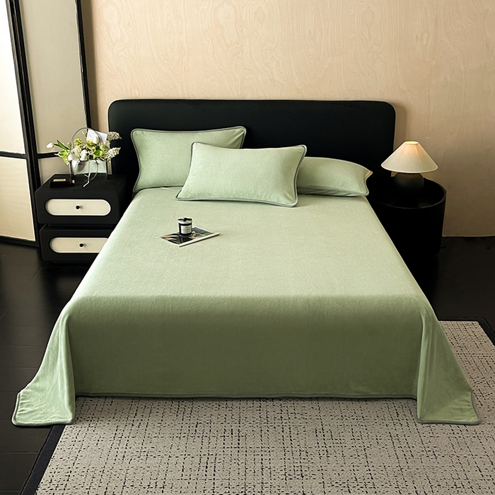 91家纺网 家纺一手货源 找家纺 全季家居 2024新款A类纯色印花高克重加厚保暖包边牛奶绒床单单件 果绿