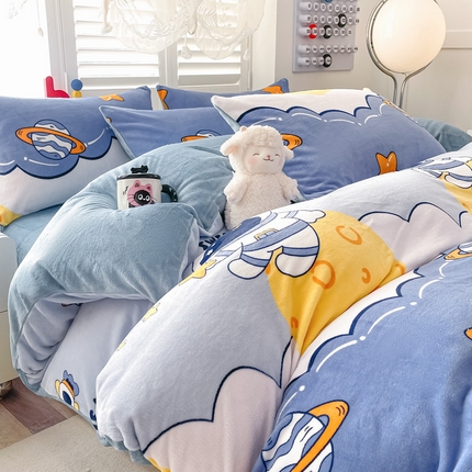 91家纺网 家纺一手货源 找家纺 （总）鸿羽樱（鸿羽樱）家纺 2025新款牛奶绒印花田园小清新儿童三件套四件套